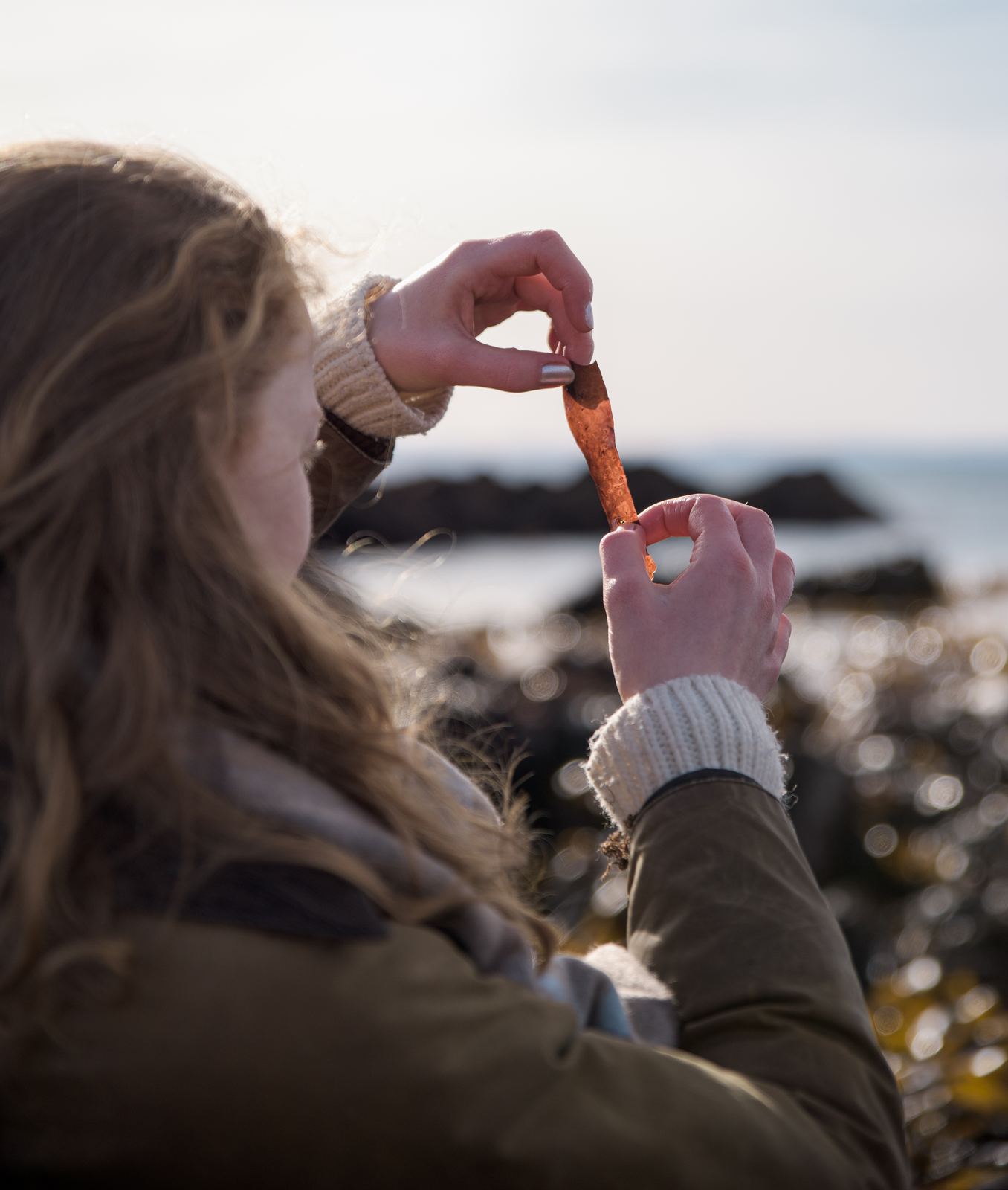 A guest smelling freshly picked dulse